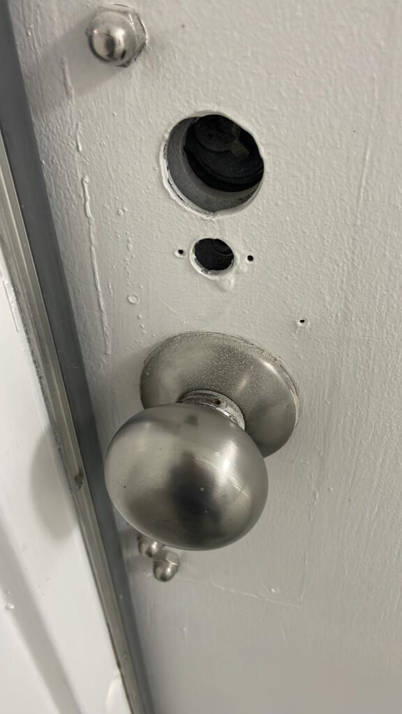 fresh commercial lock installation 32258